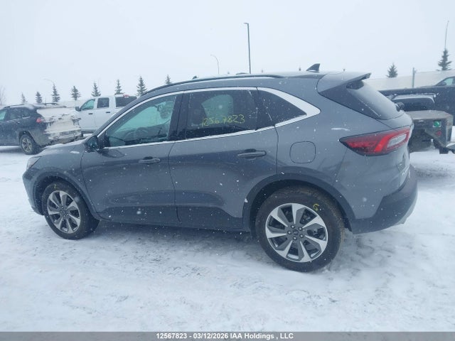 1FMCU9JA1RUA72257 Ford Escape Platinum