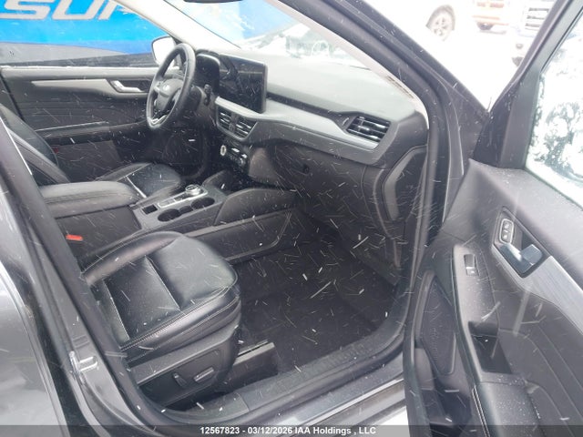 1FMCU9JA1RUA72257 Ford Escape Platinum