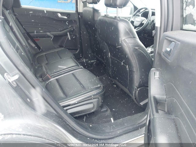 1FMCU9JA1RUA72257 Ford Escape Platinum