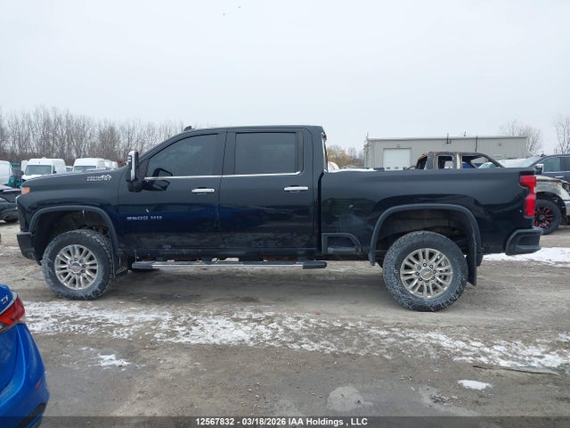 1GC4YREY9NF349871 Chevrolet Silverado 2500hd High Country