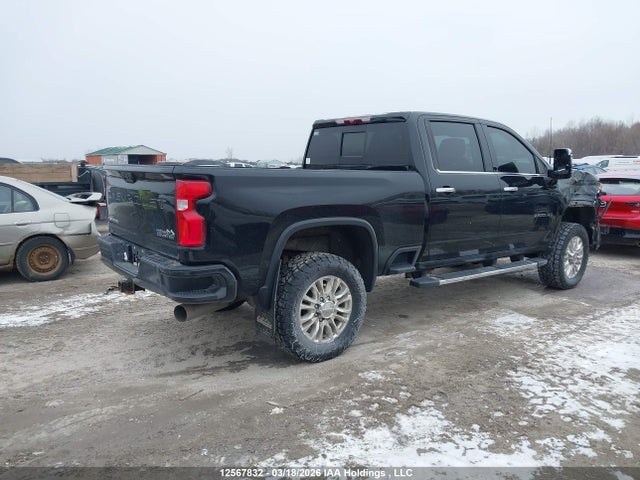 1GC4YREY9NF349871 Chevrolet Silverado 2500hd High Country