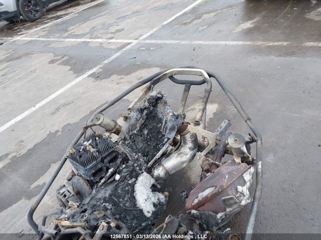 12567851 :رقم المزاد ، YH2SFWEB1ER000403 vin ، 2014 Skidoo  مزاد بيع