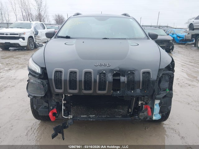 1C4PJMBS2GW328450 Jeep Cherokee Trailhawk