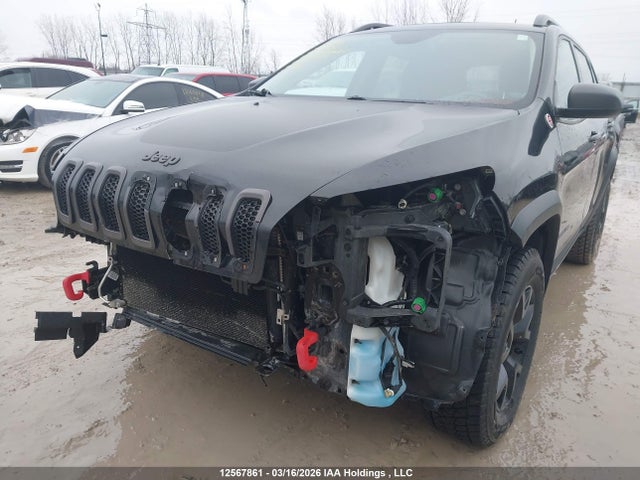 1C4PJMBS2GW328450 Jeep Cherokee Trailhawk