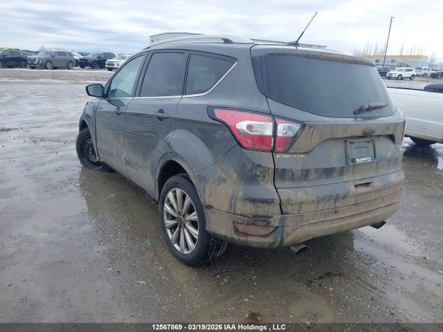 1FMCU9J92HUC29671 Ford Escape Titanium