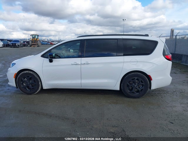 Продажа на аукционе авто 2025 Chrysler Pacifica Limited, vin: 2C4RC1GG4SR601668, номер лота: 12567902