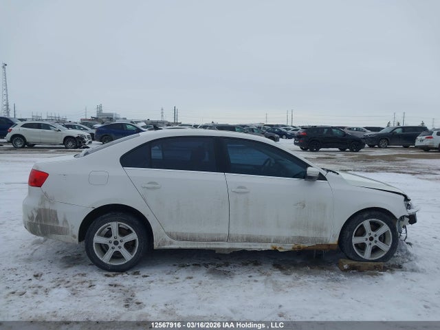 Продажа на аукционе авто 2012 Volkswagen Jetta 2.5l Highline, vin: 3VWLX7AJ5CM324696, номер лота: 12567916