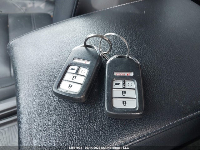 2HKRW2H84JH151651 Honda CR-V EXL