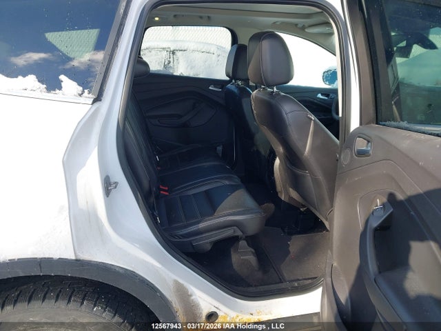 1FMCU9J94HUA26569 Ford Escape Titanium