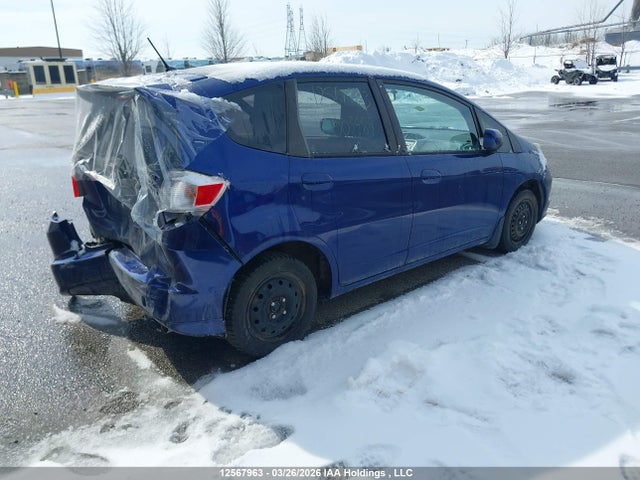 12567963 :رقم المزاد ، LUCGE8H55E3003489 vin ، 2014 Honda Fit Lx مزاد بيع