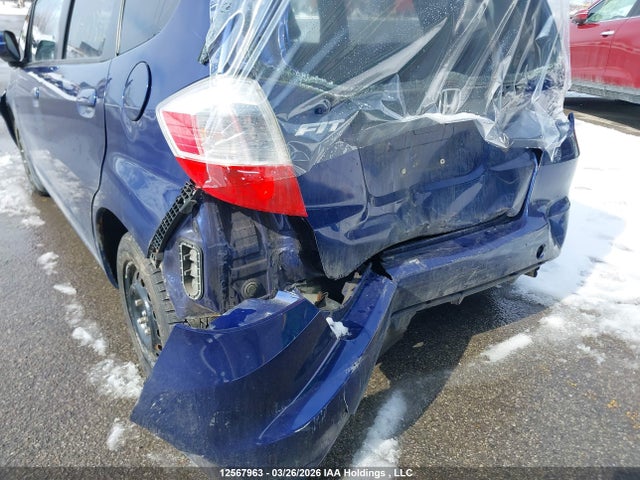 12567963 :رقم المزاد ، LUCGE8H55E3003489 vin ، 2014 Honda Fit Lx مزاد بيع