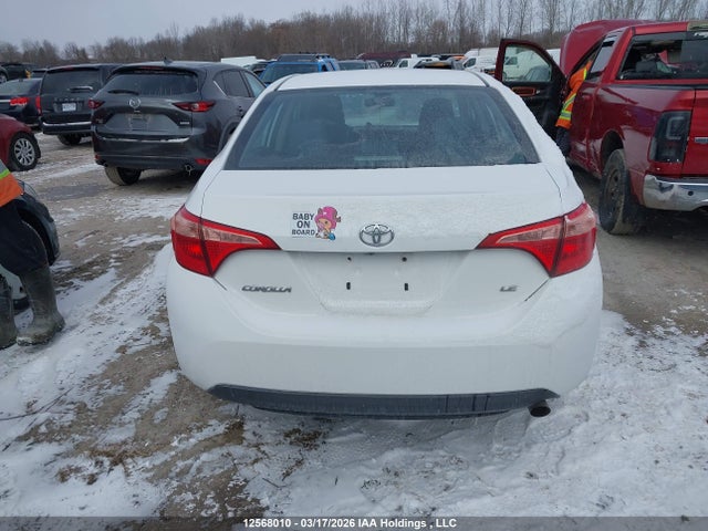 2T1BURHE8KC143160 Toyota COROLLA LE