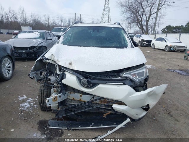 2017 Toyota Rav4 Limited/se/platinum მანქანა იყიდება აუქციონზე, vin: 2T3DFREV0HW623070, აუქციონის ნომერი: 12568012