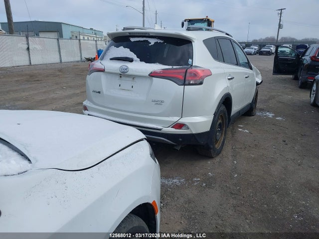 2017 Toyota Rav4 Limited/se/platinum მანქანა იყიდება აუქციონზე, vin: 2T3DFREV0HW623070, აუქციონის ნომერი: 12568012