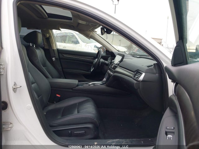 1HGCV3F94KA800739 Honda Accord Hybrid Touring
