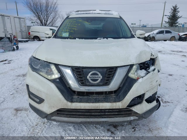 2017 Nissan Rogue Sv/sl მანქანა იყიდება აუქციონზე, vin: 5N1AT2MV1HC734794, აუქციონის ნომერი: 12568067