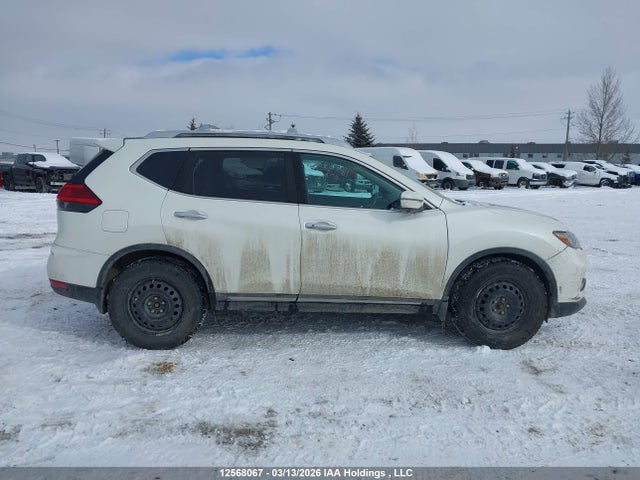 2017 Nissan Rogue Sv/sl მანქანა იყიდება აუქციონზე, vin: 5N1AT2MV1HC734794, აუქციონის ნომერი: 12568067