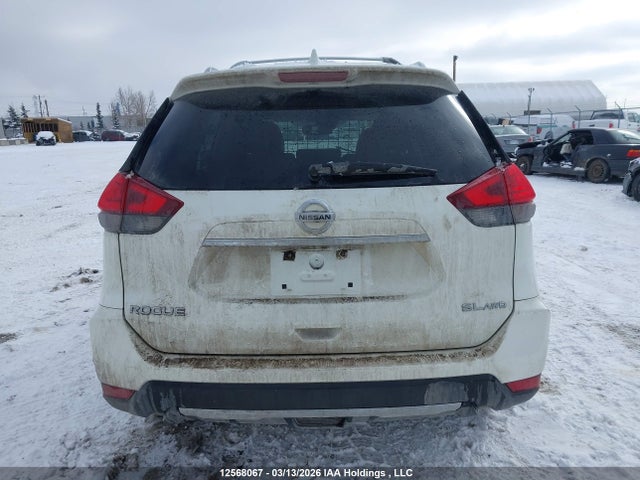2017 Nissan Rogue Sv/sl მანქანა იყიდება აუქციონზე, vin: 5N1AT2MV1HC734794, აუქციონის ნომერი: 12568067