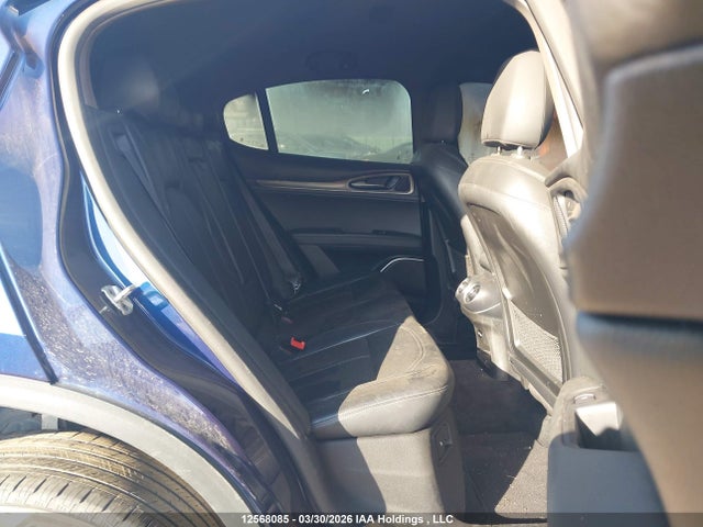 ZASFAKAN0J7B66855 Alfa Romeo Stelvio
