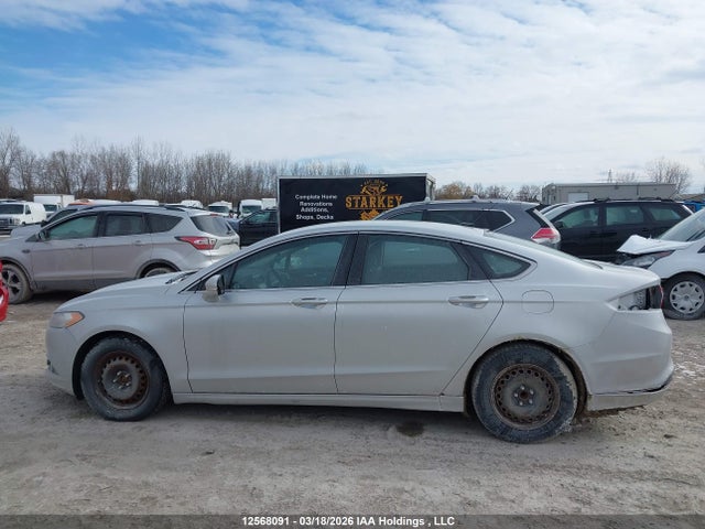 2013 Ford Fusion Se მანქანა იყიდება აუქციონზე, vin: 3FA6P0HR3DR333586, აუქციონის ნომერი: 12568091