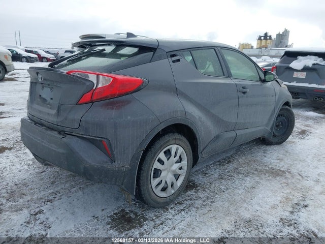 JTNKHMBX8N1130298 Toyota C-HR LE
