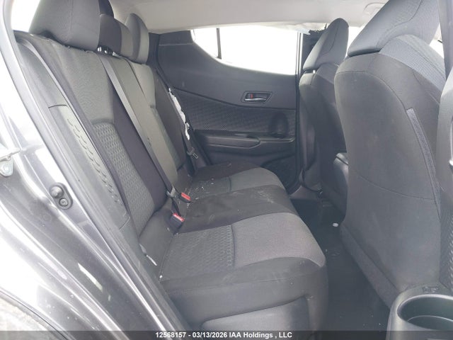 JTNKHMBX8N1130298 Toyota C-HR LE