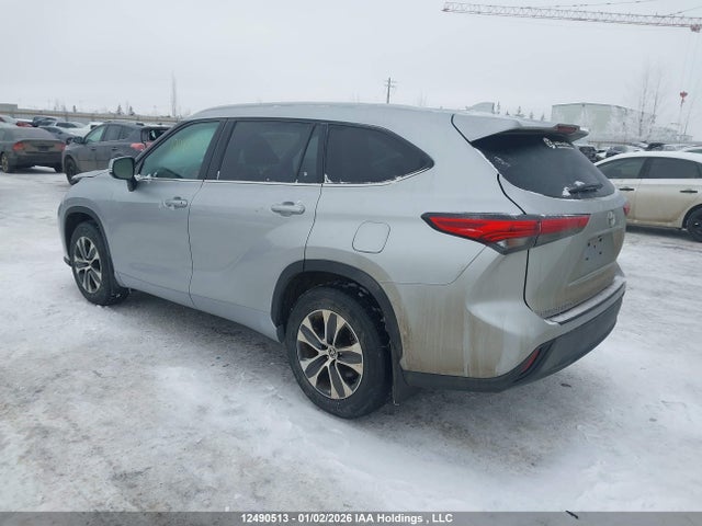 5TDGZRBHXNS566294 Toyota Highlander Xle