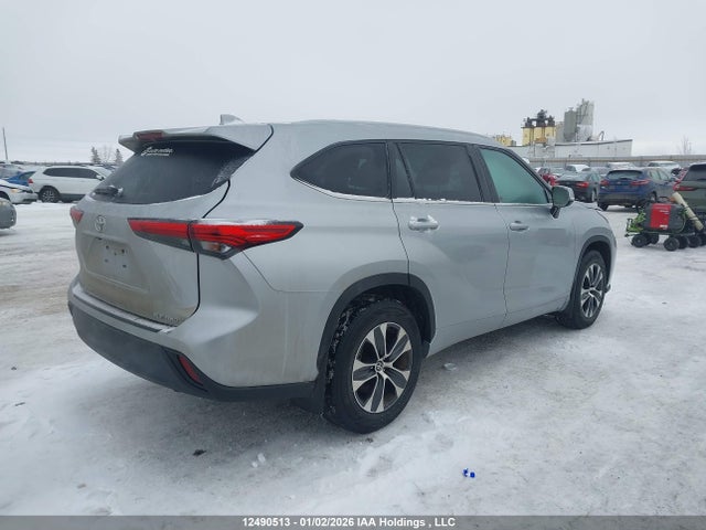 5TDGZRBHXNS566294 Toyota Highlander Xle