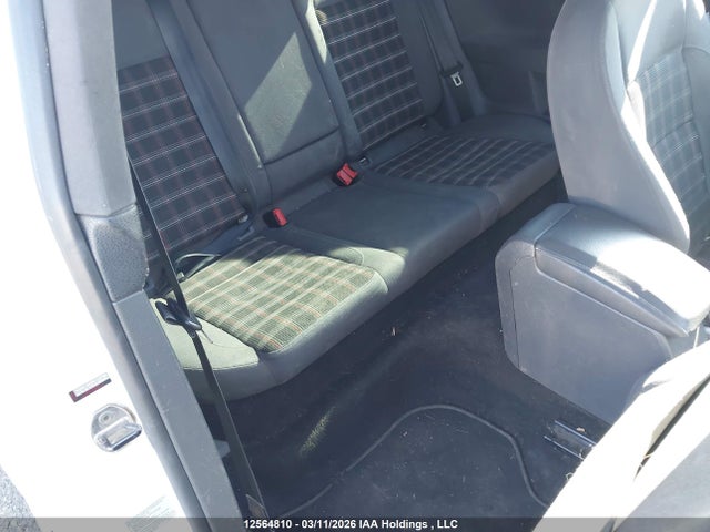12564810 :رقم المزاد ، WVWFV71K39W108336 vin ، 2009 Volkswagen Gti 3-door مزاد بيع