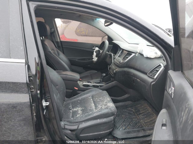 KM8J3CA4XHU584681 Hyundai Tucson Limited/sport And Eco/se