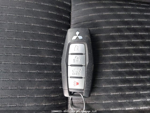 JA4J4UA81NZ602214 Mitsubishi Outlander Se/black Edition