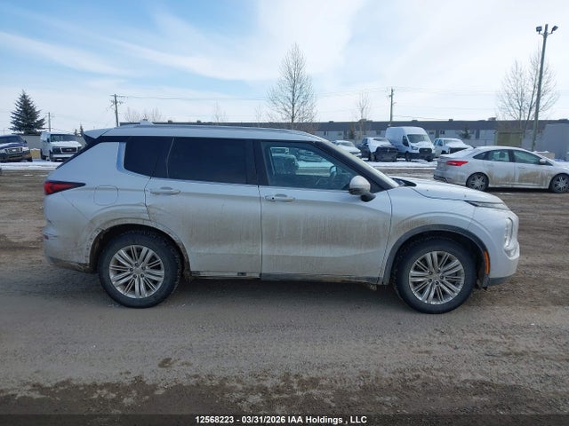 JA4J4UA81NZ602214 Mitsubishi Outlander Se/black Edition