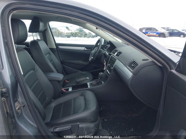12568231 :رقم المزاد ، 1VWBH7A35CC013183 vin ، 2012 Volkswagen Passat Se مزاد بيع