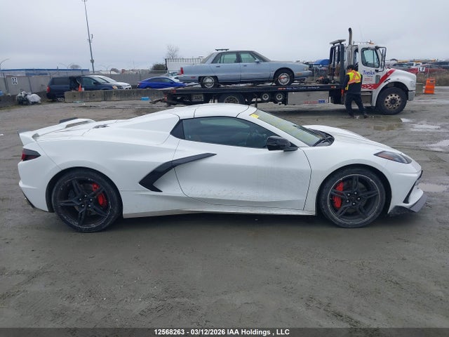 1G1YB3D44M5107100 Chevrolet Corvette Stingray 2lt
