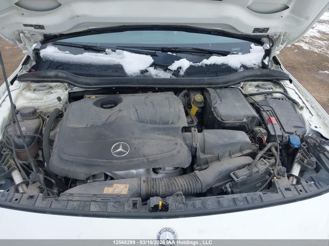 WDCTG4GBXJJ375312 Mercedes-Benz Gla 250 4matic