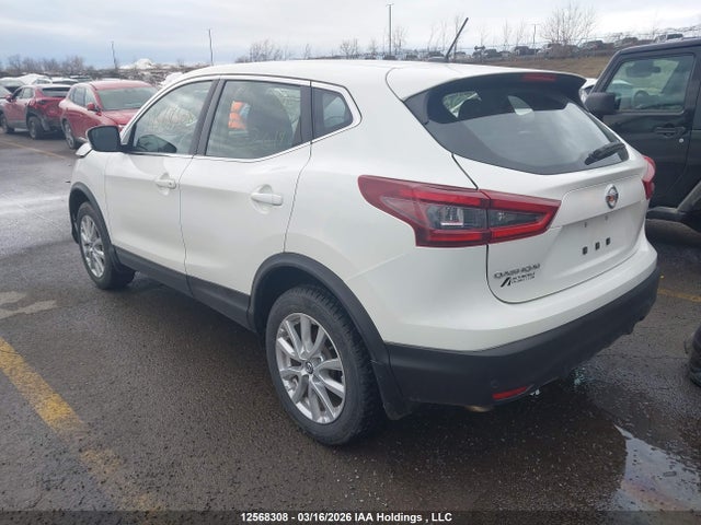 JN1BJ1AV8MW312014 Nissan Qashqai S