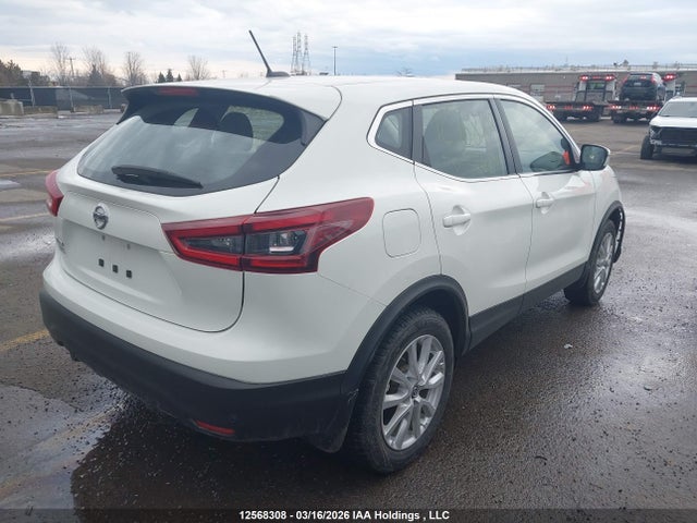 JN1BJ1AV8MW312014 Nissan Qashqai S