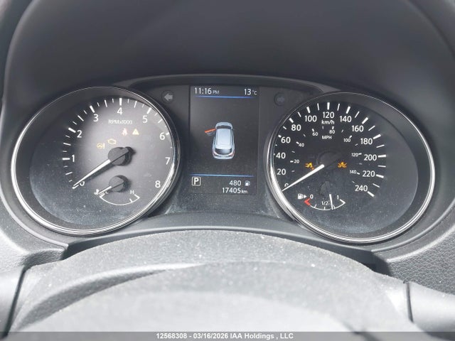 JN1BJ1AV8MW312014 Nissan Qashqai S