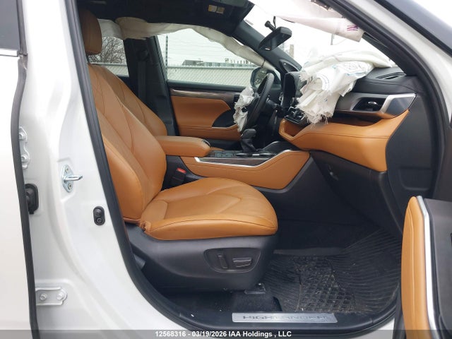 Продаж на аукціоні авто 2025 Toyota Highlander, vin: 5TDEBRCH2SS662233, номер лоту: 12568316