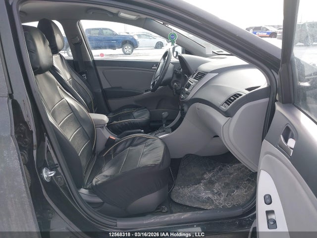 KMHCT4AE1FU815410 Hyundai ACCENT GL