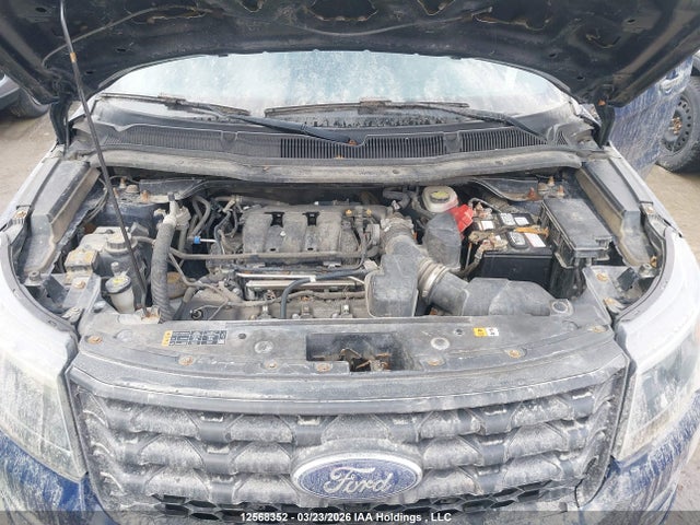 12568352 :رقم المزاد ، 1FM5K8AR2GGC15887 vin ، 2016 Ford Utility Police Interceptor مزاد بيع