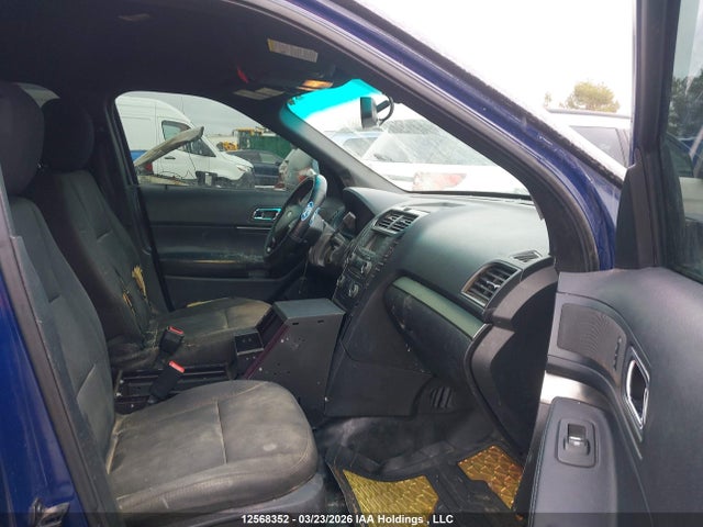 12568352 :رقم المزاد ، 1FM5K8AR2GGC15887 vin ، 2016 Ford Utility Police Interceptor مزاد بيع