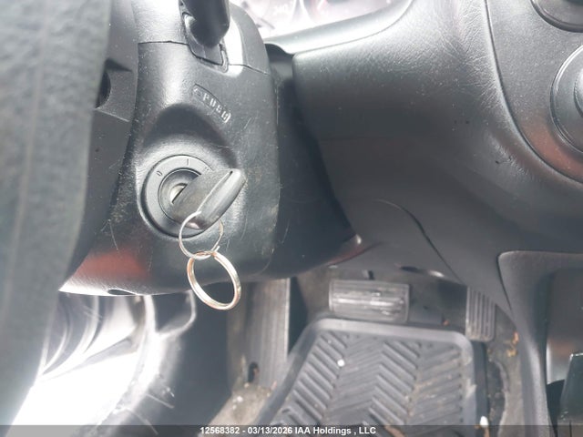 12568382 :رقم المزاد ، 1HGEM22545L805408 vin ، 2005 Honda Civic Lx مزاد بيع