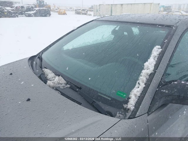 12568382 :رقم المزاد ، 1HGEM22545L805408 vin ، 2005 Honda Civic Lx مزاد بيع