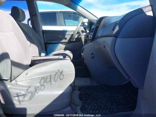 Aukcja sprzedaży 2004 Toyota Sienna Ce, vin: 5TDZA29C74S156858, numer aukcji: 12568408