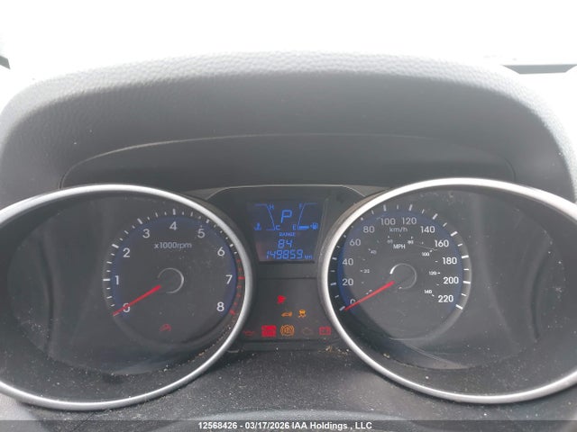 KM8JT3AFXEU883567 Hyundai TUCSON GLS