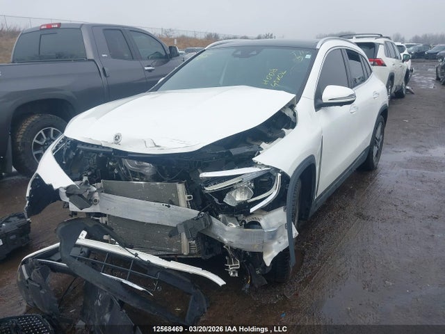 W1N4N4HB4PJ440011 Mercedes-Benz Gla 250 4maitc