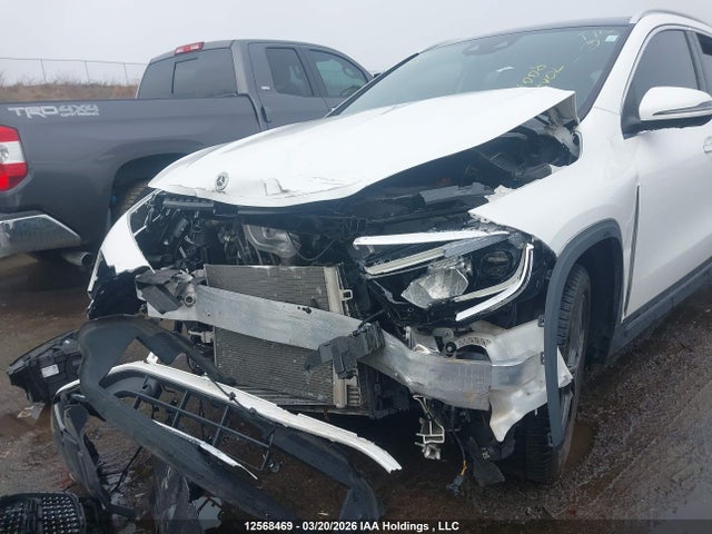 W1N4N4HB4PJ440011 Mercedes-Benz Gla 250 4maitc