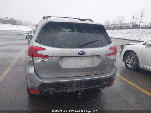 Subaru Forester 2019 JF2SKEUC6KH414099 Image 16