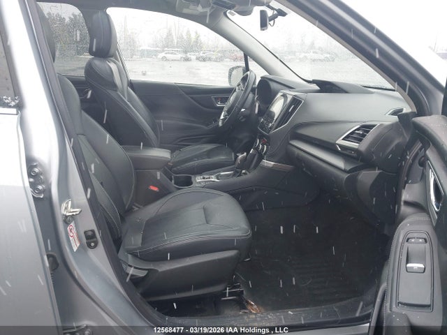 Subaru Forester 2019 JF2SKEUC6KH414099 Image 5